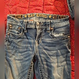 Rock Revival size 27